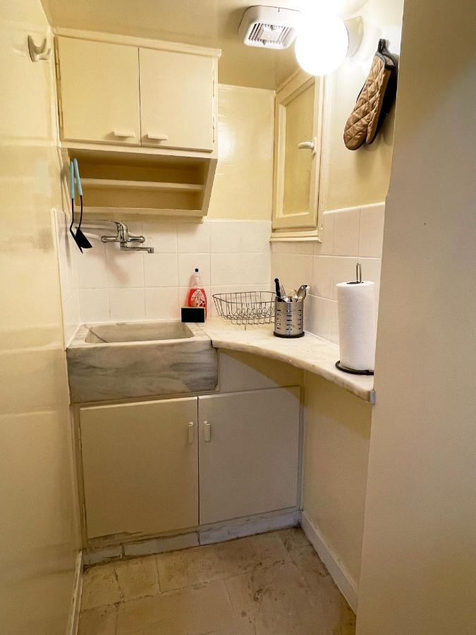 Cute And Quiet Apartment In The Center Of أثينا المظهر الخارجي الصورة